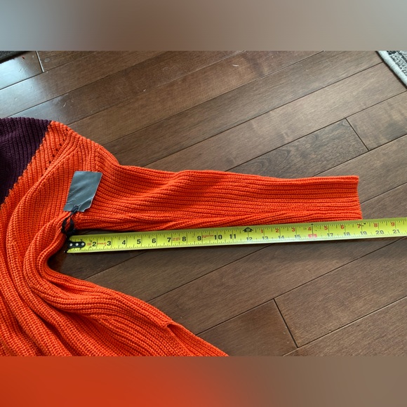 Trouve Purple & Orange Knit sweater womens sz Small - Picture 4 of 10